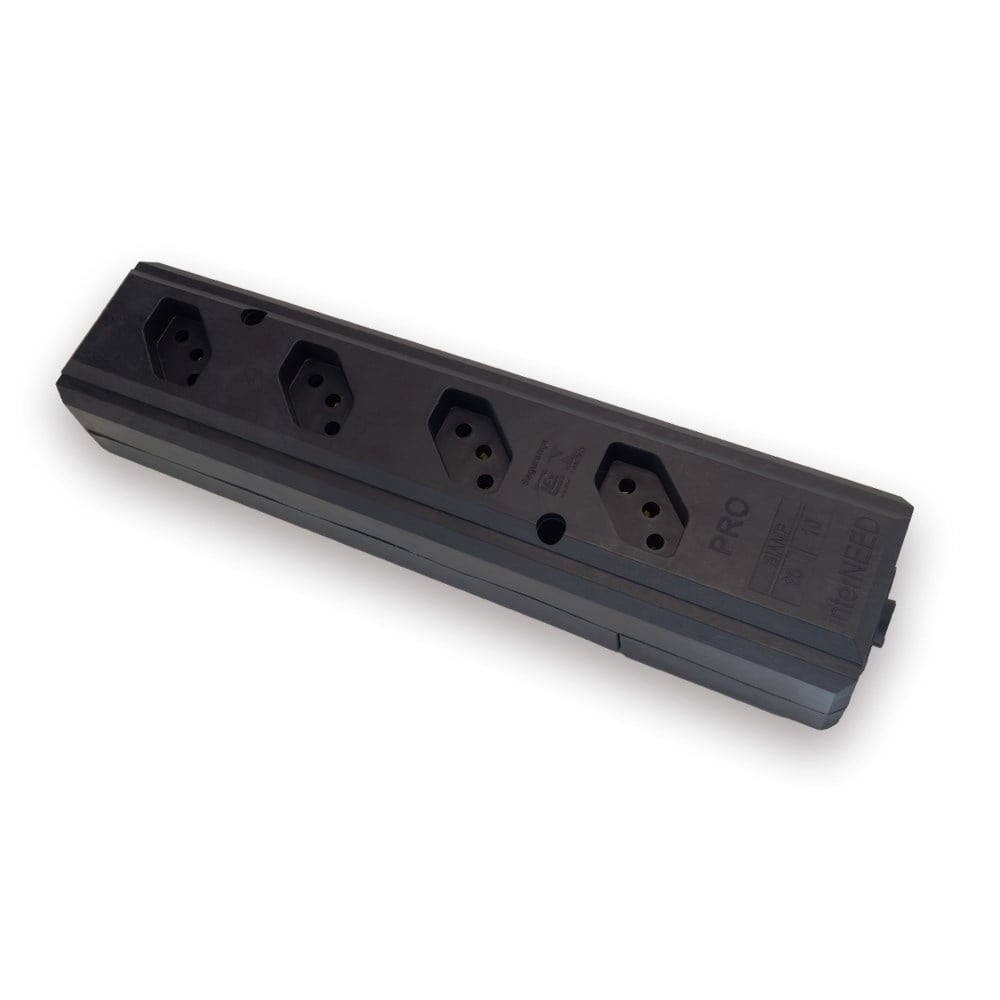 Tomada Barra Interneed PRO45° Quadrupla 10/20A 2 Polos +Terra Preta 074212